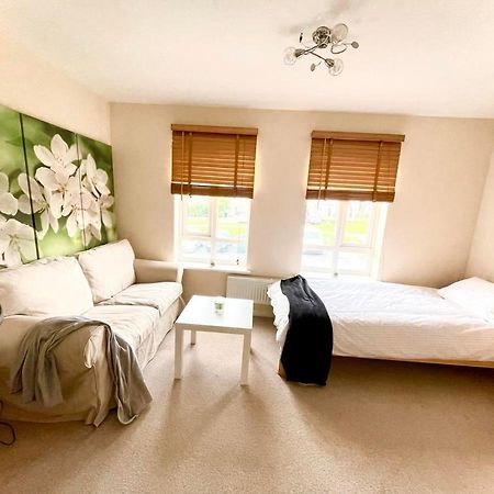Lakeside Stylish 3 Bedroom House Grays Ngoại thất bức ảnh