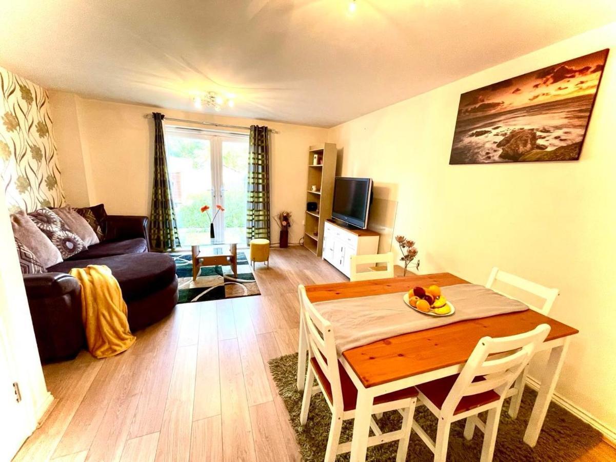Lakeside Stylish 3 Bedroom House Grays Ngoại thất bức ảnh