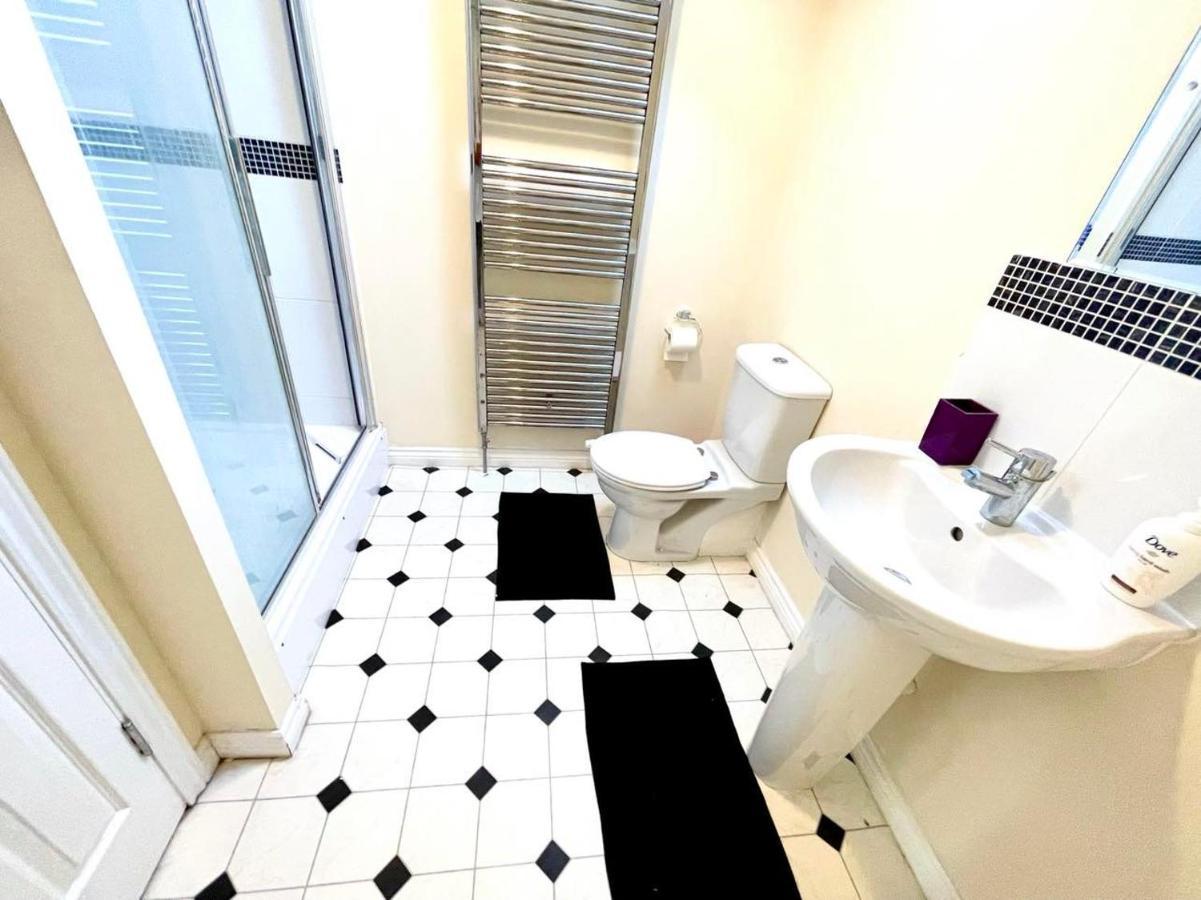 Lakeside Stylish 3 Bedroom House Grays Ngoại thất bức ảnh